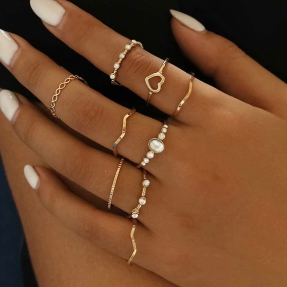 Jewelry - 9pc Boho Heart and Wave Design Ring Set